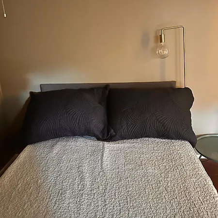 Apartment Asleep In The Valley *